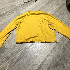 long sleeve crop top